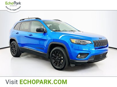 Used 2023 Jeep Cherokee Altitude Lux