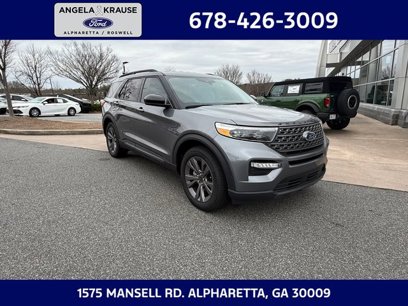 New 2024 Ford Explorer XLT w/ Equipment Group 202A