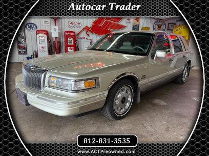 Used 1997 Lincoln Town Car Signature