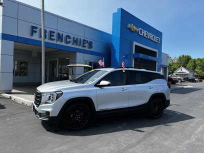 Used 2022 GMC Terrain SLE w/ Driver Convenience Package