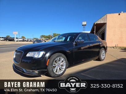 Used 2017 Chrysler 300 C
