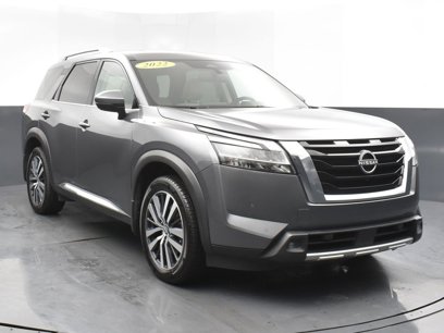 Used 2022 Nissan Pathfinder Platinum w/ Cargo Package