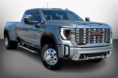 New 2025 GMC Sierra 3500 Denali w/ Technology Package