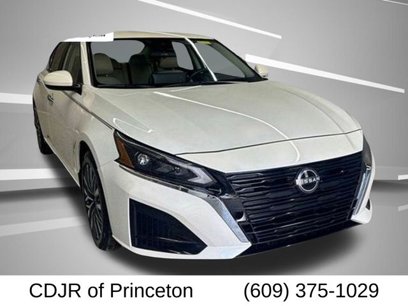 Used 2024 Nissan Altima 2.5 SV w/ SV Premium Package