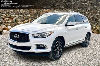 Used 2018 INFINITI QX60 AWD w/ Deluxe Technology Package