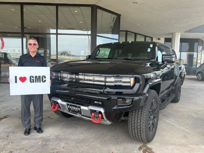New 2025 GMC Hummer EV 2X w/ LPO, Sport Package