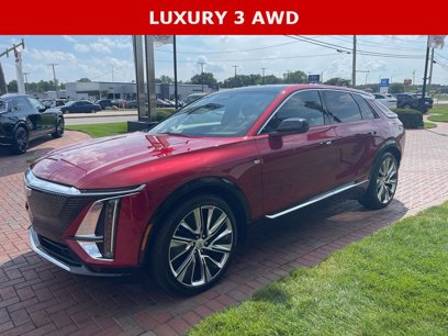 Used 2024 Cadillac Lyriq Luxury w/ LPO, Floor Liner Package