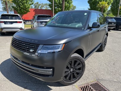 New 2025 Land Rover Range Rover SE