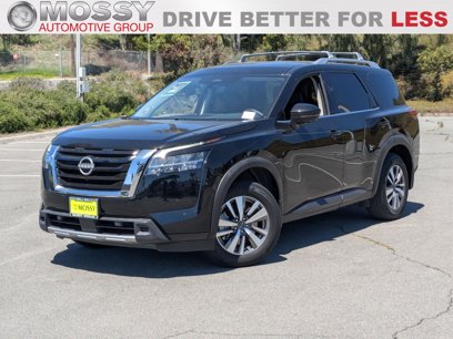 Used 2023 Nissan Pathfinder SL