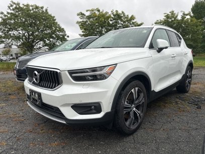 Used 2021 Volvo XC40 T5 Inscription w/ Advanced Package
