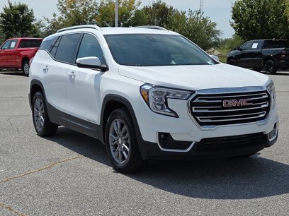 Used 2024 GMC Terrain SLT