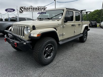 Used 2022 Jeep Gladiator Overland w/ Trailer Tow Package