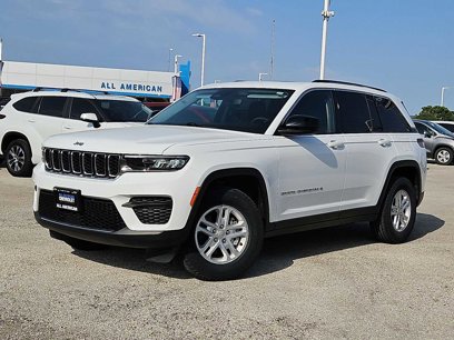 Used 2022 Jeep Grand Cherokee Laredo w/ Trailer Tow Prep Group (B)