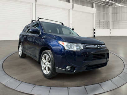 Used 2014 Mitsubishi Outlander SE