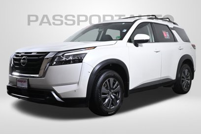 Certified 2024 Nissan Pathfinder SV