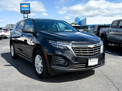 Used 2022 Chevrolet Equinox LS w/ LS Convenience Package