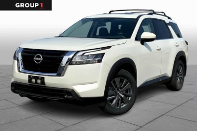 Used 2022 Nissan Pathfinder SV w/ SV Premium Package