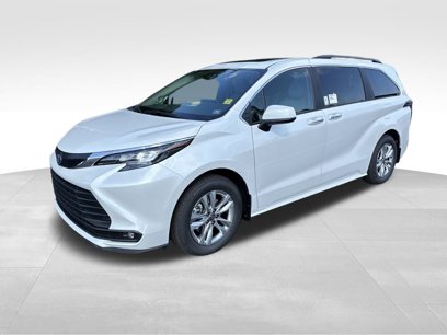 New 2025 Toyota Sienna XLE