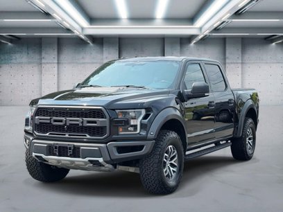 Used 2017 Ford F150 Raptor w/ Equipment Group 801A Mid