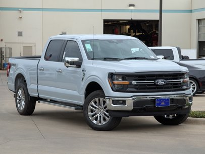 New 2025 Ford F150 XLT w/ Equipment Group 302A MID