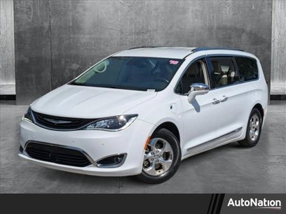 Used 2018 Chrysler Pacifica Limited w/ Advanced Safetytec Group