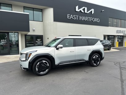 New 2026 Kia EV9 Land