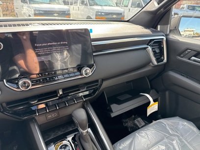 New 2025 GMC Canyon Elevation w/ Convenience Package