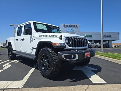 New 2025 Jeep Gladiator Sport