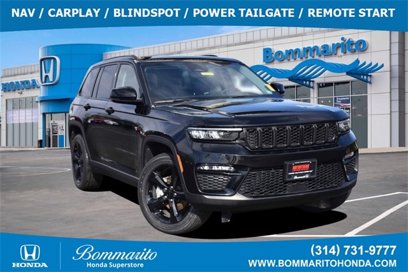 Used 2023 Jeep Grand Cherokee Limited w/ Black Appearance Package