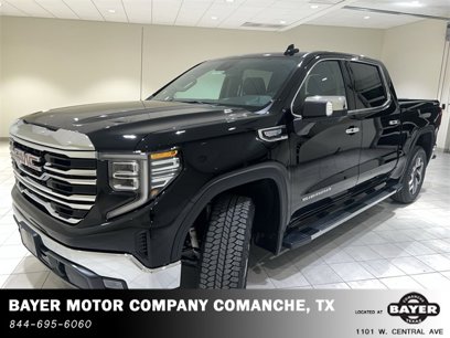 New 2025 GMC Sierra 1500 SLT