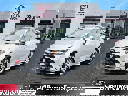 Used 2022 Toyota Corolla LE