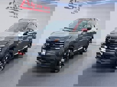 New 2025 Nissan Kicks SR