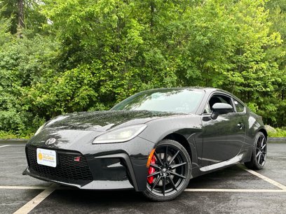 New 2025 Toyota GR86 Premium w/ Performance Package