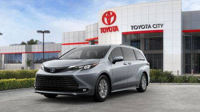 New 2025 Toyota Sienna XLE w/ XLE Plus Package