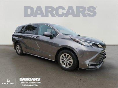 Used 2021 Toyota Sienna XLE