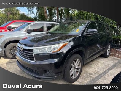 Used 2016 Toyota Highlander LE