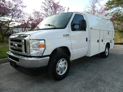 Used 2022 Ford E-350 and Econoline 350 Super Duty w/ Power Windows & Locks Group