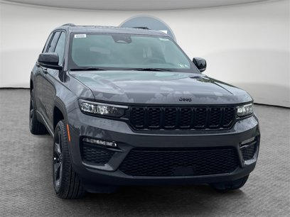 New 2025 Jeep Grand Cherokee Limited w/ Black Appearance Package