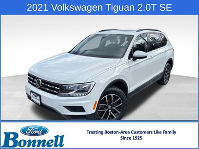Used 2021 Volkswagen Tiguan SE w/ Panoramic Sunroof Package