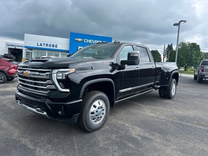 New 2025 Chevrolet Silverado 3500 High Country w/ Technology Package
