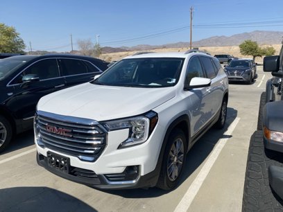 Used 2024 GMC Terrain SLT