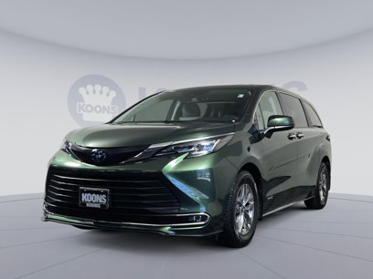 Used 2021 Toyota Sienna XLE