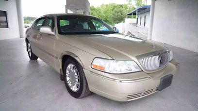 Used 2009 Lincoln Town Car Signature Limited