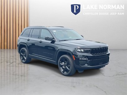 New 2025 Jeep Grand Cherokee Limited w/ Black Appearance Package