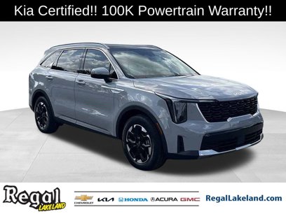 Certified 2025 Kia Sorento S w/ Panoramic Sunroof Package