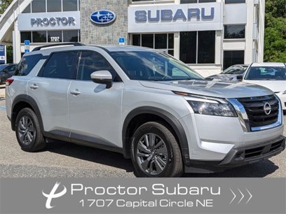 Used 2024 Nissan Pathfinder SV