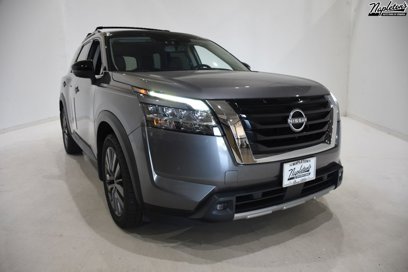 Used 2022 Nissan Pathfinder SL w/ SL Premium Package