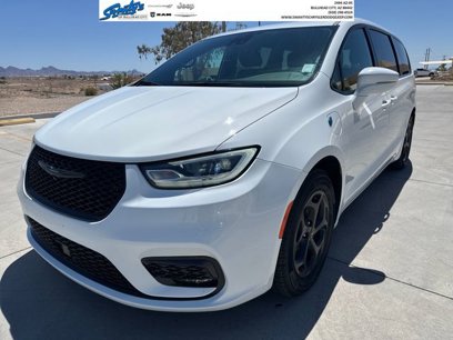 Used 2022 Chrysler Pacifica Touring-L w/ S Appearance Package