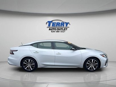 Used 2023 Nissan Maxima SV w/ Floor Mat Group