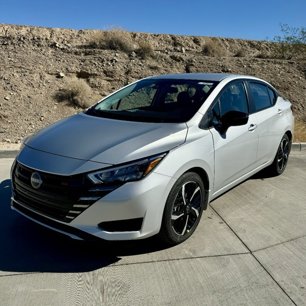 New 2025 Nissan Versa SR w/ Trunk Package